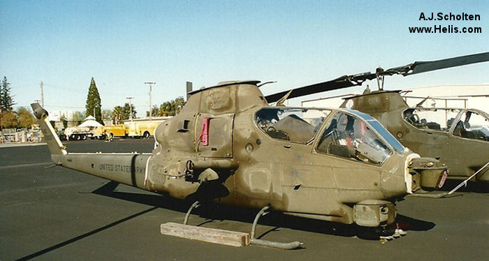Helicopter Bell AH-1G Cobra Serial 20880 Register 70-15936 used by US Army Aviation Army. Aircraft history and location