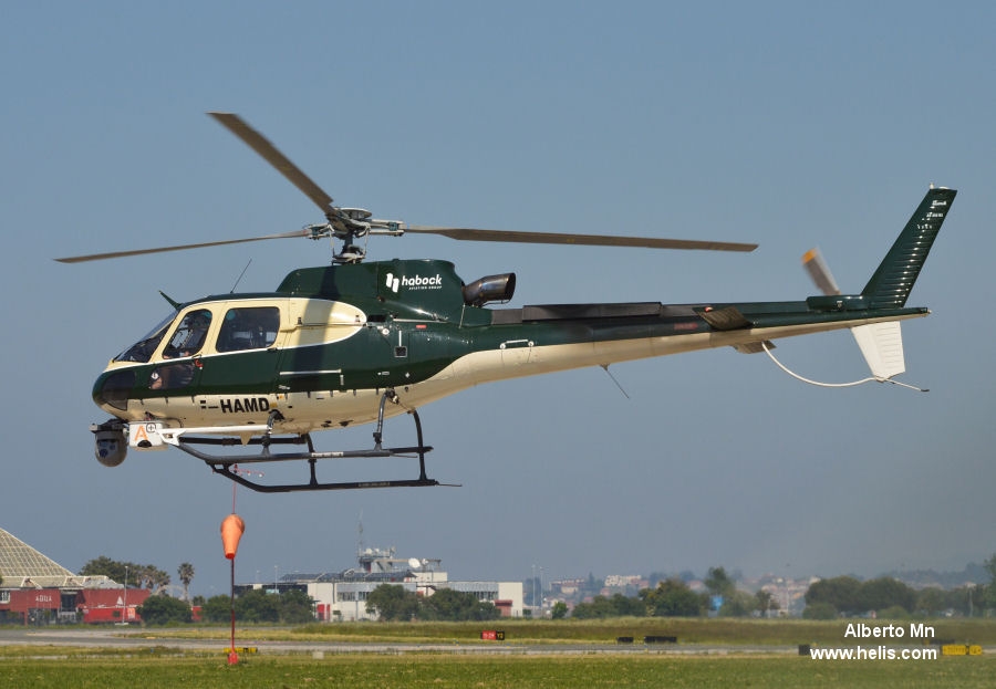 Helicopter Eurocopter AS350B3 Ecureuil Serial 4955 Register F-HAMD used by Eliance (Eliance (Habock)). Built 2010. Aircraft history and location