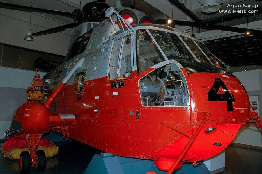 Helicopter Mitsubishi S-61AH Serial m61-072 Register 8941 used by Japan Maritime Self-Defense Force JMSDF (Japanese Navy). Aircraft history and location
