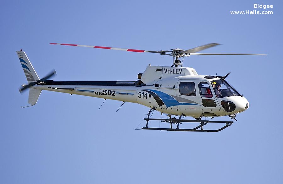 Helicopter Aerospatiale AS350B Ecureuil Serial 2334 Register VH-LEV JA9883. Built 1990. Aircraft history and location