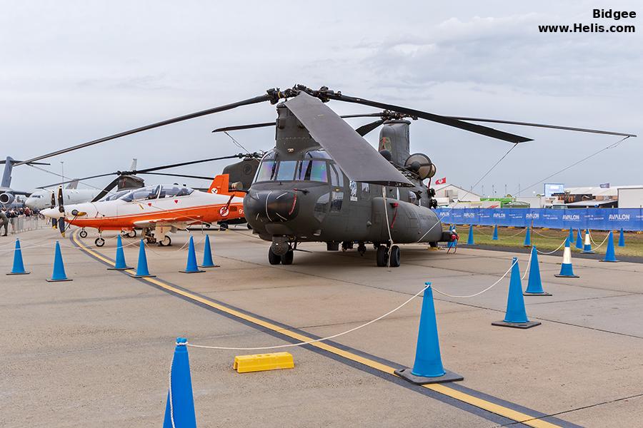 Helicopter Boeing CH-47F Chinook Serial M.2072 Register 88161 used by Republic of Singapore Air Force RSAF. Aircraft history and location