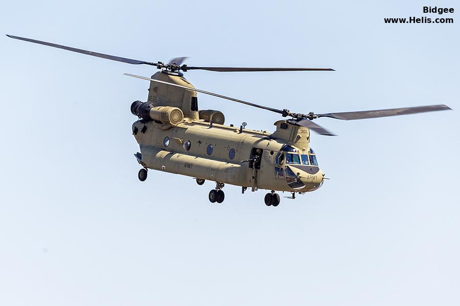 Helicopter Boeing CH-47F Chinook Serial M.7432 Register A15-302 used by Australian Army Aviation (Australian Army). Aircraft history and location