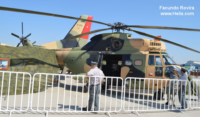 Helicopter Aerospatiale SA330L Puma Serial 1527 Register UN-135 H264 used by United Nations UNHAS ,Ejercito de Chile (Chilean Army). Aircraft history and location