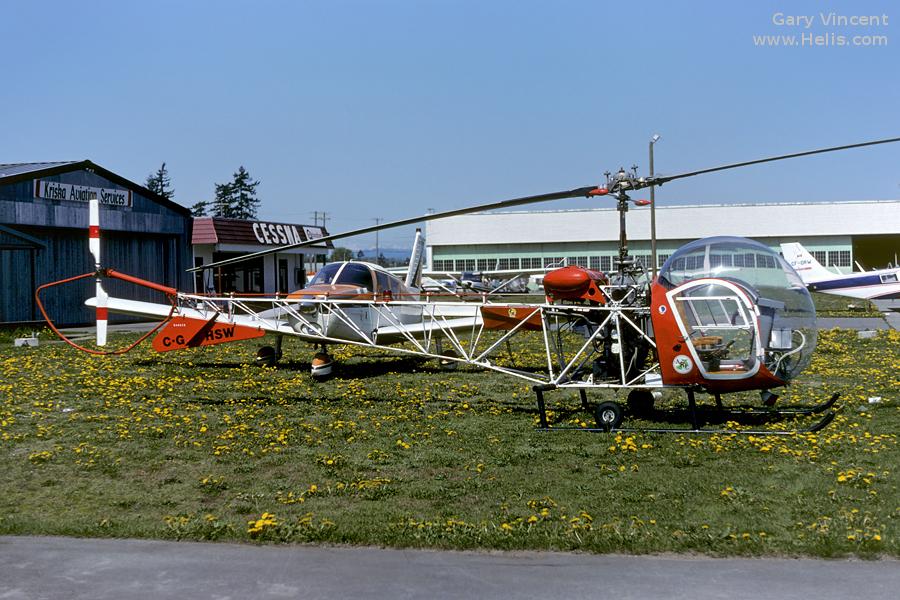 Helicopter Bell 47B Serial 19 Register N7137Z C-GHSW N320R. Built 1948. Aircraft history and location