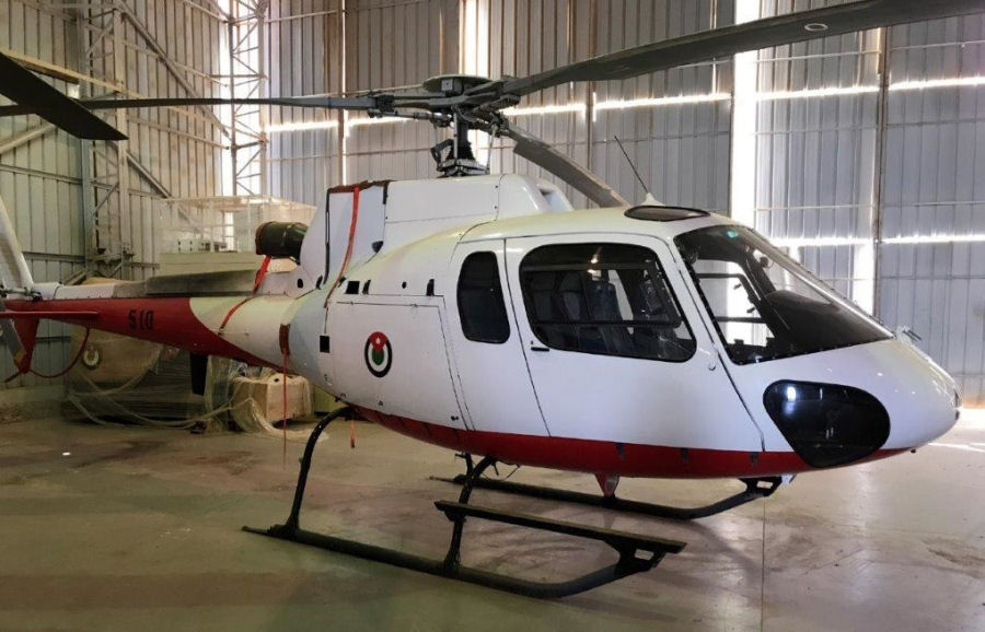 Helicopter Eurocopter AS350B3 Ecureuil Serial 3370 Register N905AS 514 145 used by Temsco Helicopters ,Billings Flying Service BFS ,al quwwat al-jawwiya al-malakiya al-urduniya RJAF (Royal Jordanian Air Force) ,United Arab Emirates Air Force UAEAF. Built 2001. Aircraft history and location