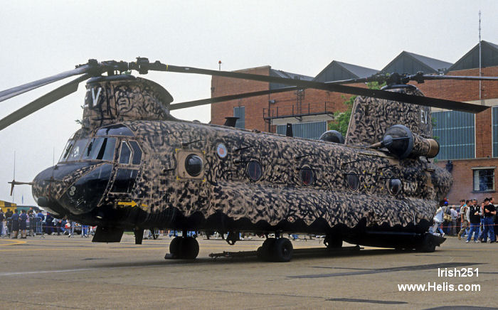 Helicopter Boeing-Vertol CH-47C Chinook Serial b-837 Register ZA707 N37040 used by Royal Air Force RAF ,Boeing Helicopters. Aircraft history and location