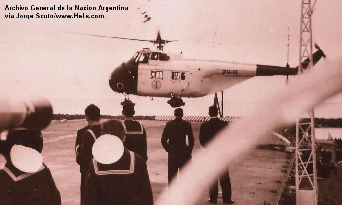 Helicopter Sikorsky S-55A Serial 55-1020 Register 0506 N409A used by Comando de Aviacion Naval Argentina COAN (Argentine Navy) ,Sikorsky Helicopters. Built 1956. Aircraft history and location
