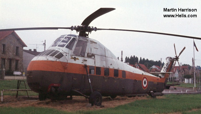 Helicopter Sud Aviation H-34A Serial SA.85 Register SA.85 used by Armée de l'Air (French Air Force). Aircraft history and location