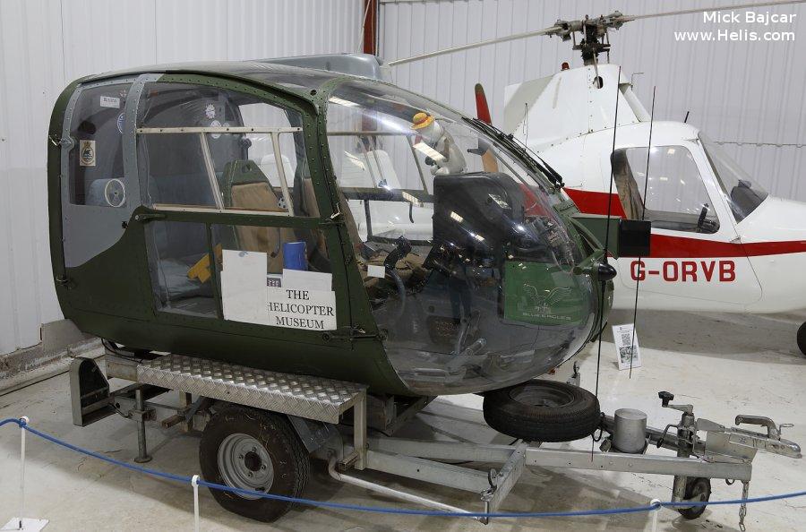 Helicopter Aerospatiale SA341B Gazelle AH.1 Serial 1995 Register ZB686 used by Army Air Corps AAC (British Army). Aircraft history and location
