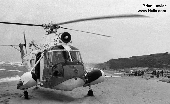Helicopter Sikorsky HH-52A Sea Guard Serial 62-061 Register 1382 used by US Coast Guard USCG. Built 1964. Aircraft history and location