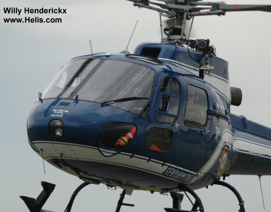 Helicopter Aerospatiale AS350B Ecureuil Serial 2088 Register F-MJCR used by Gendarmerie Nationale (French National Gendarmerie). Built 1988. Aircraft history and location